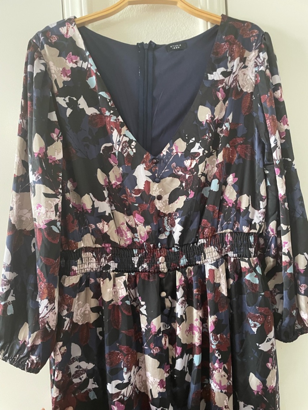 Studio 1886 women’s v-neck, 3/4 sleeves midi dress - Picture 3 of 5